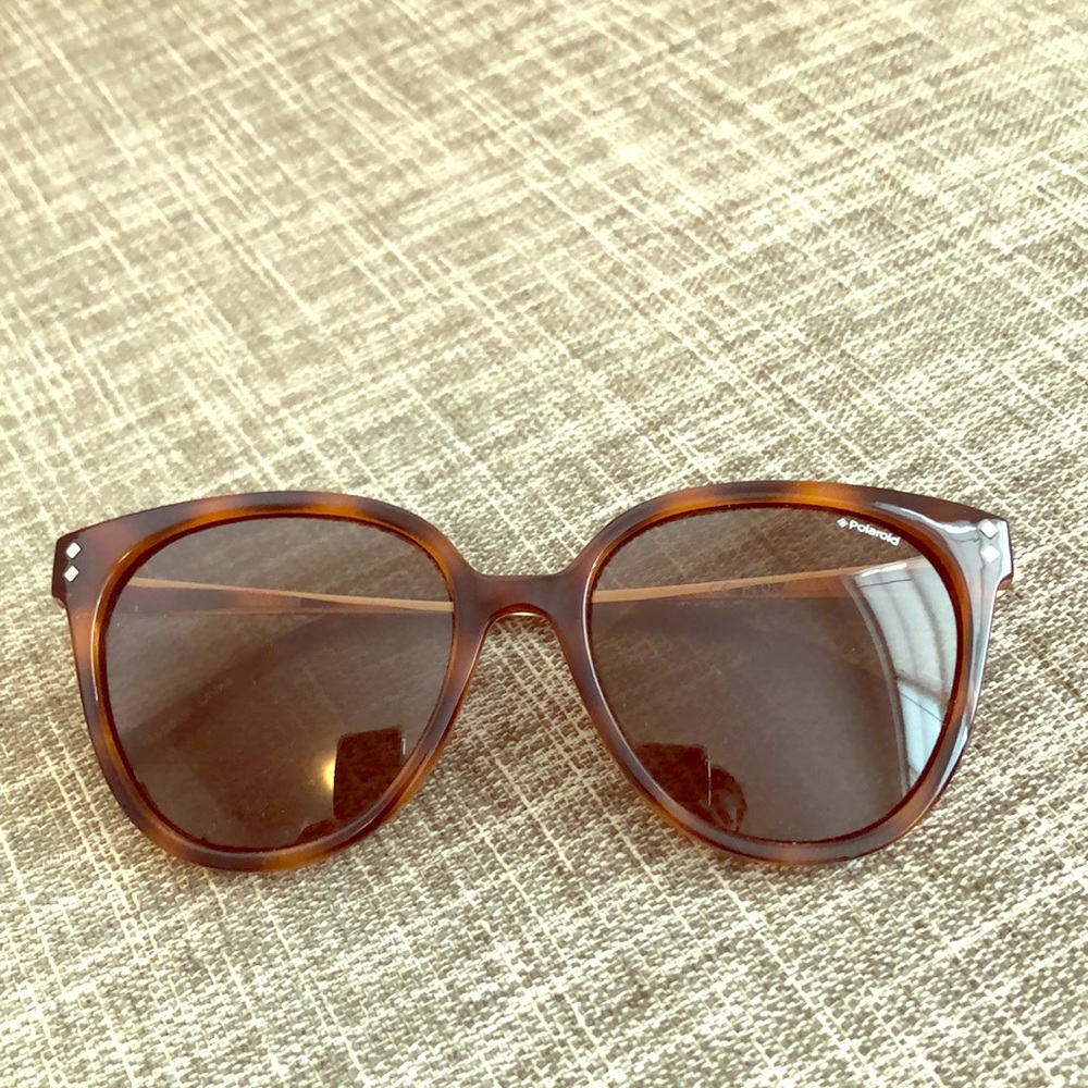 Brand-new pair of Polaroid Polarized Subglasses